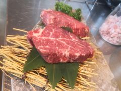 顶级嫩牛眼肉-石煎故事健康烤肉