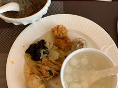 -湖景知味西餐厅•自助餐• 轻食(南京金茂威斯汀大酒店)