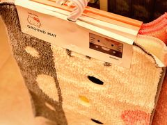 -名创优品(北京新中关购物中心地铁层店)