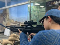 -都市枪神实弹射击俱乐部