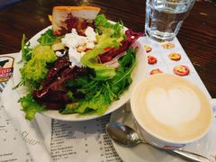 榛子海盐卡布奇诺-榖屋house of flour(张江首店)