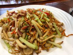 -东馆和天下特色餐饮(工农店)