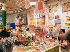 -猫的天空之城概念书店(杭州南宋御街店)