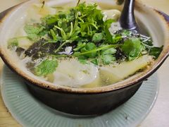 -小许三鲜砂锅馄饨店(家多乐烟酒店)