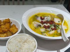 -渝是乎酸菜鱼(龙旗购物中心店)