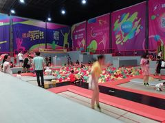 -超人空间竞技场·轰趴团建蹦床主题公园
