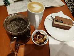 -西西弗书店&矢量咖啡(壹方购物中心店)