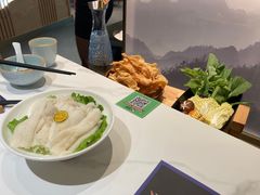-马家斑.鲜鱼火锅(松湖万科店)