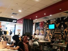 大堂-麦当劳(汉口火车站候车室店)