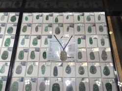 -北京七彩云南翡翠珠宝旗舰店(月坛店)