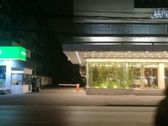 -上海虹桥君丽假日酒店(娄山关路地铁站店)