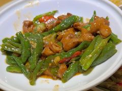 -关东小磨东北菜(上海长风大悦城店)