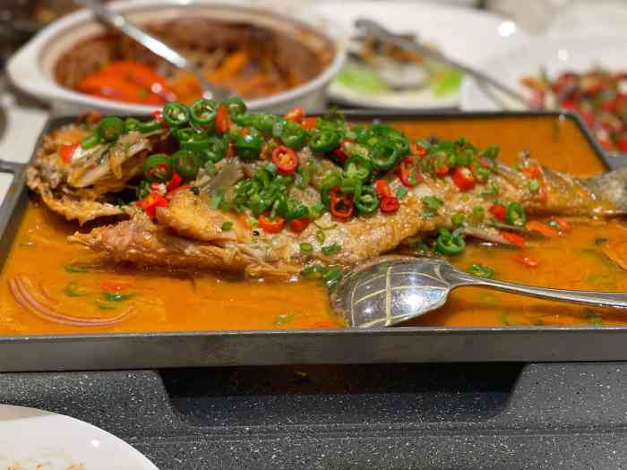 舜和海鲜(天发店)-"挺不错的海鲜连锁酒店,服务挺周到,菜品的.