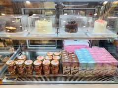 -红宝石·鲜奶小方·海派西点房(联洋店)