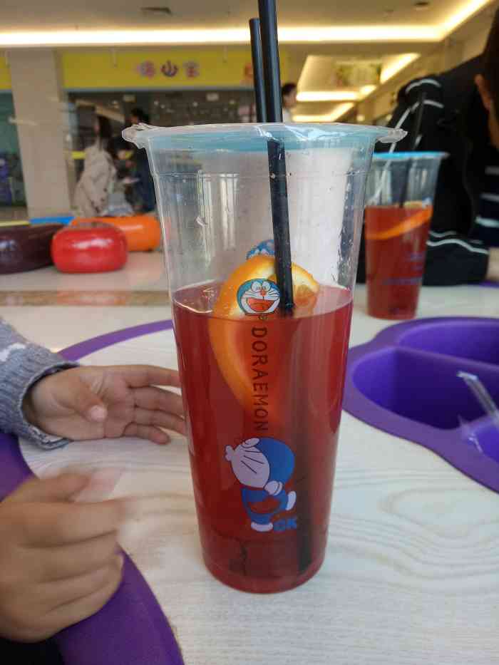 和朋友一起去汗蒸的,汗蒸完两人都渴啊