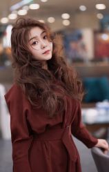 -变画·发型STUDIO