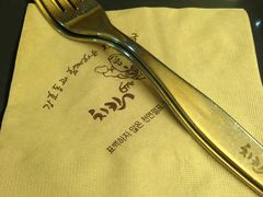 -BHC炸鸡(明洞总店)