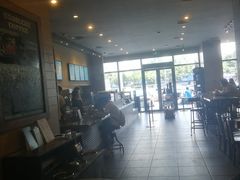 大堂-星巴克(深圳龙华人民北店)