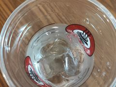 矿泉水+冰-太平洋咖啡(市府恒隆二店)