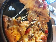 新奥尔良风情烤肉比萨-必胜客(宁波天一水街店)