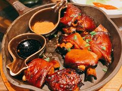 个旧烤猪蹄-云海肴云南菜(正大广场店)