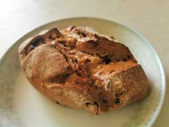 红酒无花果桂圆欧包-沁屋面包店(人民东路店)