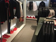 -ZARA(红谷滩万达店)