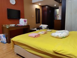 -卓玥国际月子会所(罗山路店)