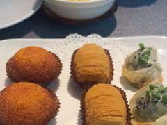 -HOMES上海本帮菜(襄阳公园店)