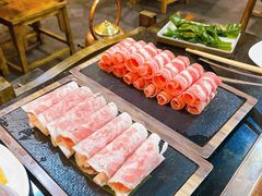 -百年川椒重庆老火锅(光谷店)