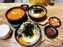 -吴草鸡爪오초닭발韩食堂(融恒盈嘉中心店)