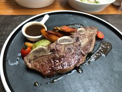 -四月吧餐厅(正阳步行街店)