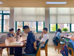 -上海市静安区图书馆(新闸路馆)