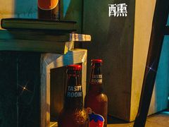 -TASTE ROOM Bar