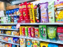 零售区-全家便利店(花园路店)