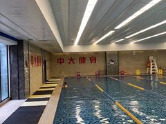 -蓝天国际游泳培训基地(华腾园店)