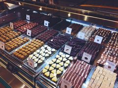 -VENCHI 闻绮(北京国贸商城店)