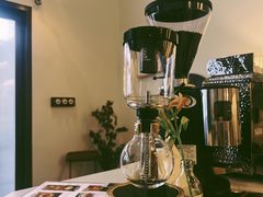-Café Monson