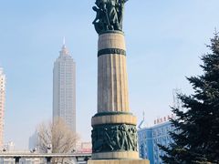 -人民防洪胜利纪念塔