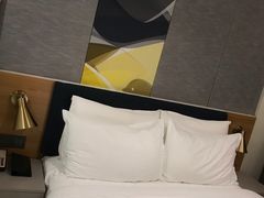 -如家商旅酒店(苏州绿宝广场何山路地铁站店)