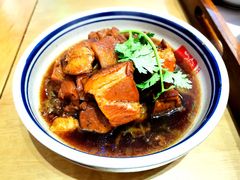 扒蒸肘子-張飛扒肉•四代传承(中央大街店)