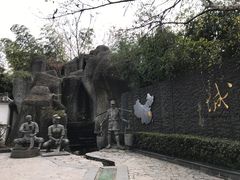 -金孔雀温泉旅游度假村