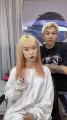 -鏡沙龙发型设计