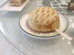酥皮菠萝叉烧包-太子园林酒家
