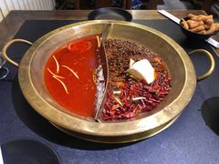 番茄麻辣锅底-沸炉重庆老火锅(军事博物馆店)