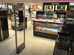 -中免(澳门机场免税店)