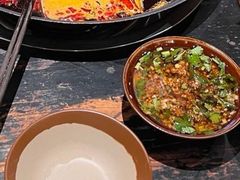 -周小明火锅(黑金冠社区店)