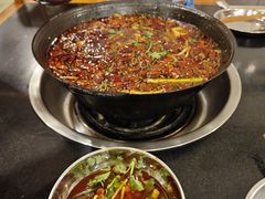-鸿顺老铁锅美蛙鱼府(解放碑店)