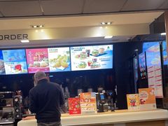 -麦当劳(新华路步步高店)