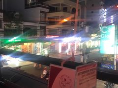 -Lanterns Vietnamese Restaurant